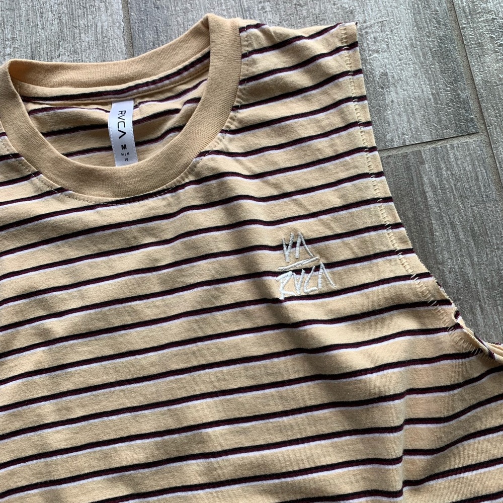 🔥🔥RVCA - STRIPED TANK TOP🔥🔥 - Picture 3 of 5